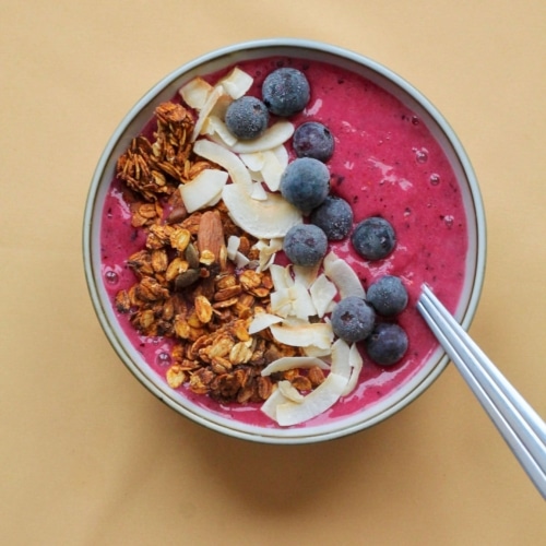 Smoothie med havredrik og bær