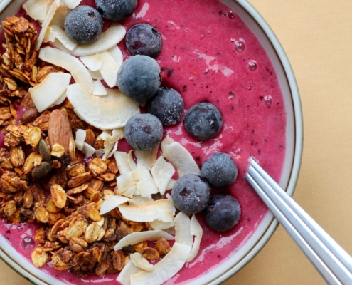 Smoothie med havredrik og bær