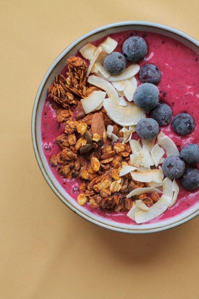 Smoothie bowl with oat drink and berries