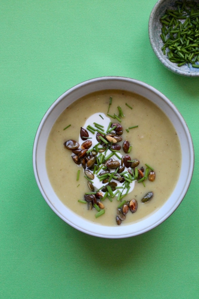 Vegansk kartoffel-porresuppe