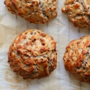 Cold raised buns with seeds