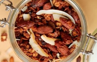 Vegansk granola med havredrik